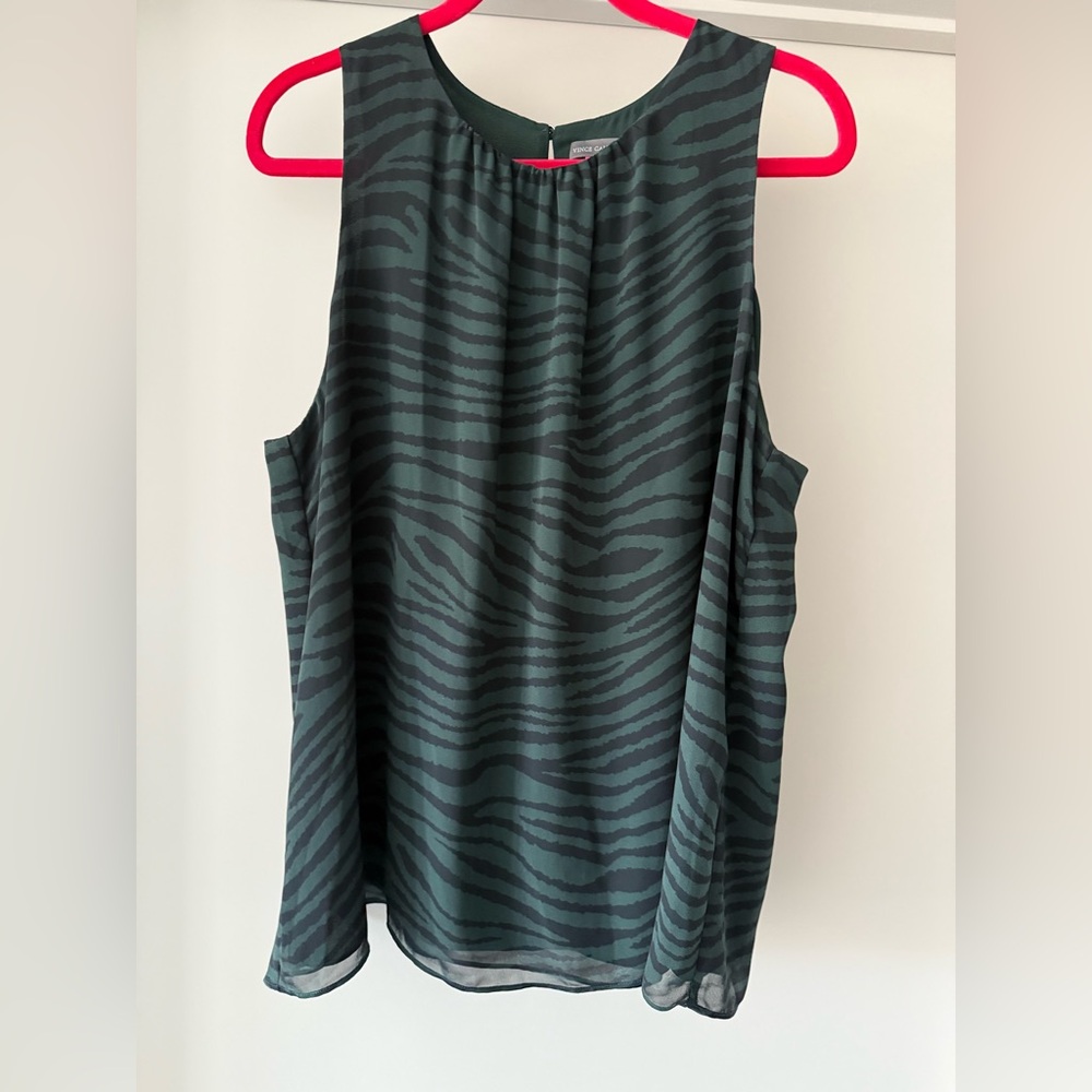 VINCE CAMUTO Sleeveless Top